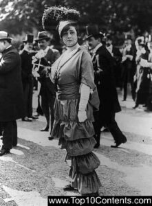 Top 10 Most Bizarre Fashion Trends in History